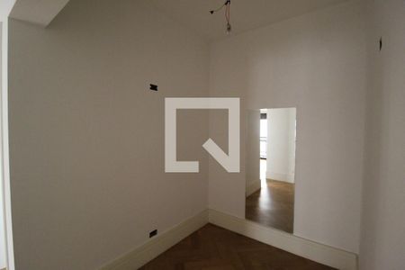 Apartamento à venda com 210m², 4 quartos e 3 vagasCloset da Suíte 3