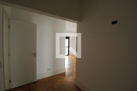 Apartamento à venda com 210m², 4 quartos e 3 vagasCloset da Suíte 3