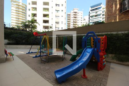 Apartamento à venda com 210m², 4 quartos e 3 vagasÁrea Comum - Playground