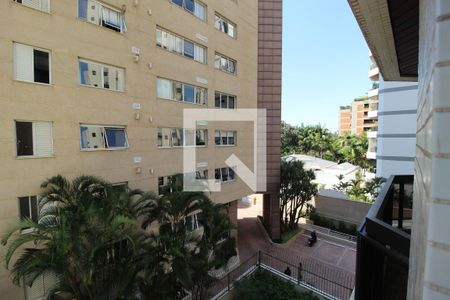 Apartamento à venda com 210m², 4 quartos e 3 vagasVista da Suíte 2