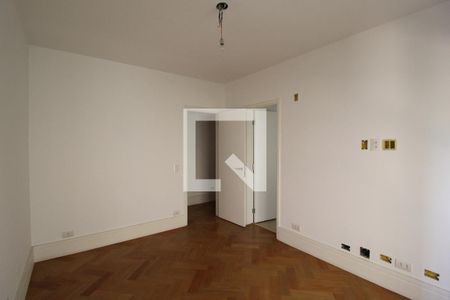 Apartamento à venda com 210m², 4 quartos e 3 vagasQuarto 2 - Suíte