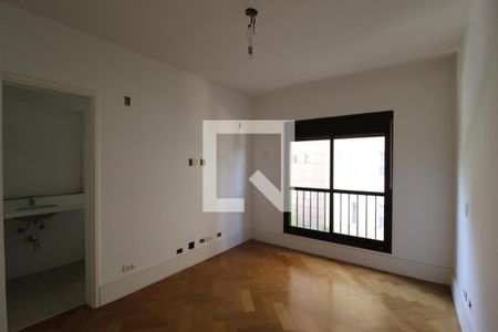 Apartamento à venda com 210m², 4 quartos e 3 vagasQuarto 2 - Suíte