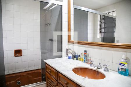 Apartamento à venda com 116m², 2 quartos e 2 vagasBanheiro do Quarto 2