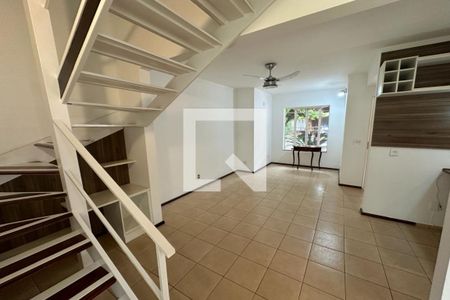 Sala de casa de condomínio para alugar com 2 quartos, 103m² em Parque dos Lagos, Ribeirão Preto