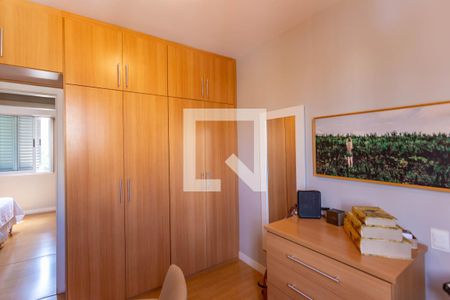 Quarto 1 de apartamento para alugar com 3 quartos, 100m² em Alto Barroca, Belo Horizonte
