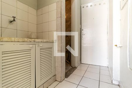 Cozinha de apartamento para alugar com 1 quarto, 30m² em Vila Buarque, São Paulo