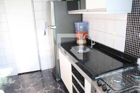 Cozinha de apartamento à venda com 2 quartos, 75m² em Jardim Riacho das Pedras, Contagem