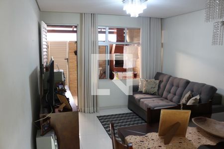 Sala de apartamento à venda com 2 quartos, 75m² em Jardim Riacho das Pedras, Contagem