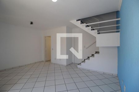 Sala de casa de condomínio para alugar com 3 quartos, 72m² em Jardim São Conrado, Sorocaba