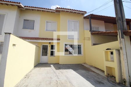 Casa de condomínio para alugar com 72m², 3 quartos e 2 vagasFachada da Casa