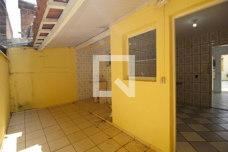Casa de condomínio para alugar com 72m², 3 quartos e 2 vagasQuintal