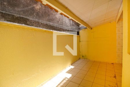 Casa de condomínio para alugar com 72m², 3 quartos e 2 vagasQuintal