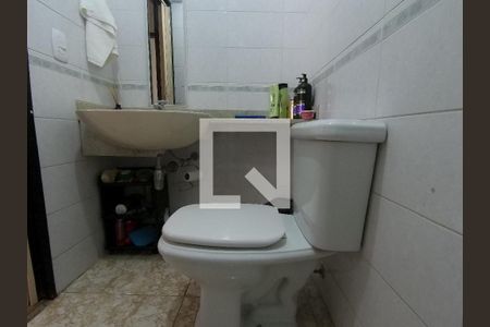 Apartamento à venda com 78m², 3 quartos e 2 vagasBanheiro 