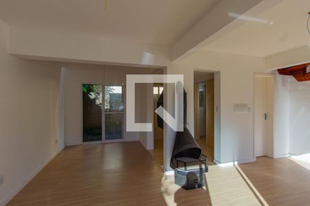 Detalhe da sala de casa de condomínio à venda com 3 quartos, 138m² em Estância Velha, Canoas