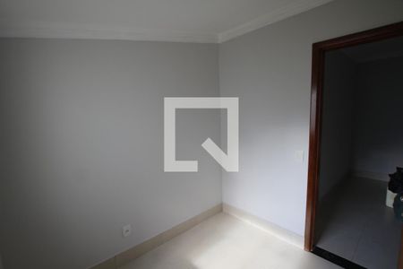 Quarto de casa para alugar com 4 quartos, 399m² em Moinho dos Ventos, Goiânia