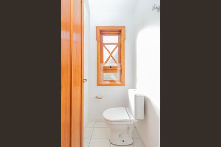  Lavabo de casa de condomínio para alugar com 3 quartos, 249m² em Jardim Isabel, Porto Alegre