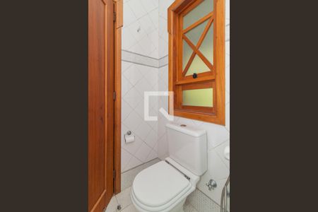Casa de condomínio para alugar com 249m², 3 quartos e 2 vagas Casa de condomínio para alugar com 249m², 3 quartos e 2 vagasBanheiro da Suíte
