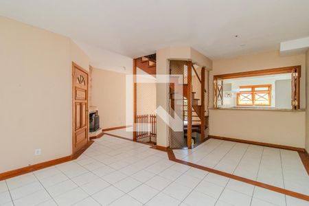 Sala de casa de condomínio para alugar com 3 quartos, 249m² em Jardim Isabel, Porto Alegre