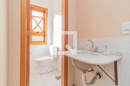  Lavabo de casa de condomínio para alugar com 3 quartos, 249m² em Jardim Isabel, Porto Alegre