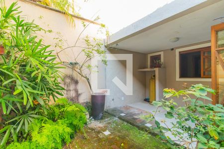 Casa de condomínio para alugar com 249m², 3 quartos e 2 vagas Casa de condomínio para alugar com 249m², 3 quartos e 2 vagasQuintal