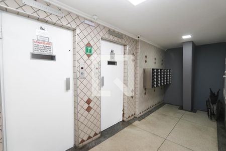 Apartamento para alugar com 63m², 2 quartos e 1 vaga Apartamento para alugar com 63m², 2 quartos e 1 vagaHall de entrada