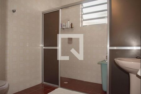 Casa à venda com 160m², 3 quartos e 2 vagas Casa à venda com 160m², 3 quartos e 2 vagasBanheiro