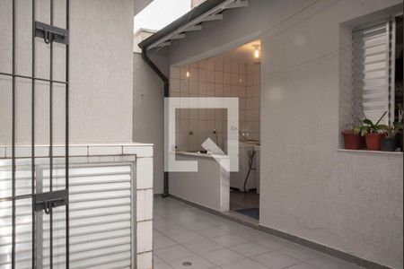 Casa à venda com 160m², 3 quartos e 2 vagas Casa à venda com 160m², 3 quartos e 2 vagasQuintal