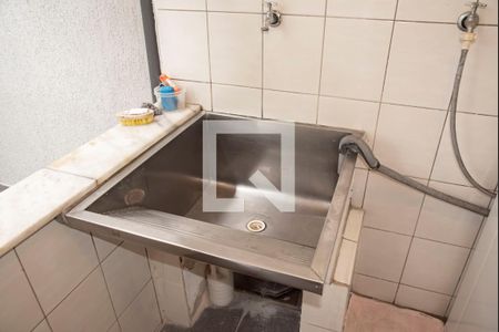 Casa à venda com 160m², 3 quartos e 2 vagas Casa à venda com 160m², 3 quartos e 2 vagasÁrea de Serviço