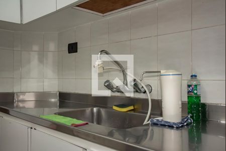 Casa à venda com 160m², 3 quartos e 2 vagas Casa à venda com 160m², 3 quartos e 2 vagasCozinha