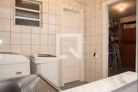 Casa à venda com 160m², 3 quartos e 2 vagas Casa à venda com 160m², 3 quartos e 2 vagasÁrea de Serviço