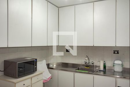 Casa à venda com 160m², 3 quartos e 2 vagas Casa à venda com 160m², 3 quartos e 2 vagasCozinha