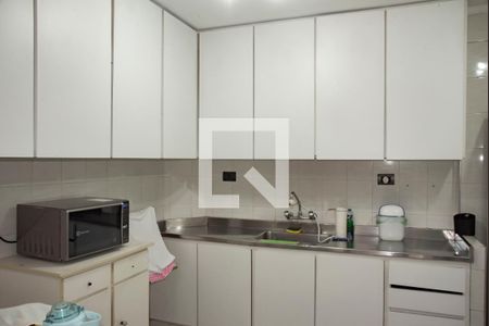 Casa à venda com 160m², 3 quartos e 2 vagas Casa à venda com 160m², 3 quartos e 2 vagasCozinha