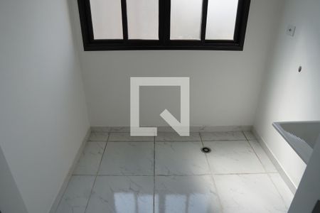 Cozinha de apartamento para alugar com 2 quartos, 74m² em Jardim Maria Rosa, Taboão da Serra