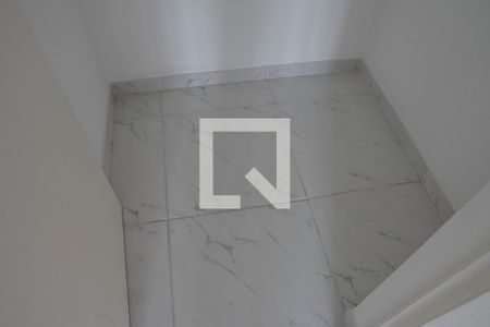 Banheiro de apartamento para alugar com 2 quartos, 84m² em Jardim Maria Rosa, Taboão da Serra