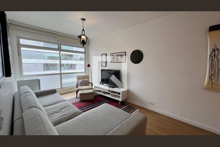 Sala de TV de apartamento à venda com 2 quartos, 88m² em Pinheiros, São Paulo