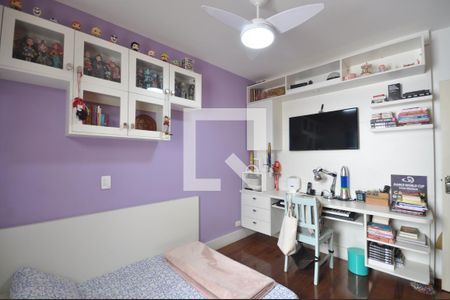 Casa de condomínio à venda com 200m², 3 quartos e 3 vagasQuarto 2