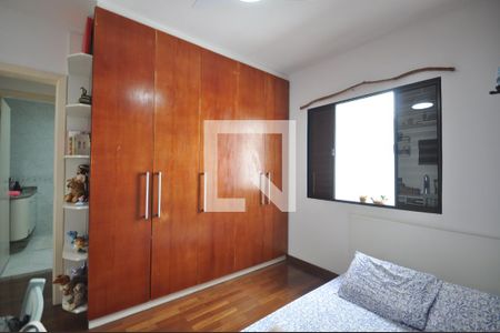 Casa de condomínio à venda com 200m², 3 quartos e 3 vagasQuarto 2