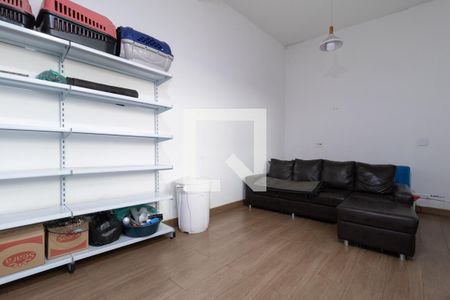 Casa para alugar com 100m², 2 quartos e 1 vagaSala inferior