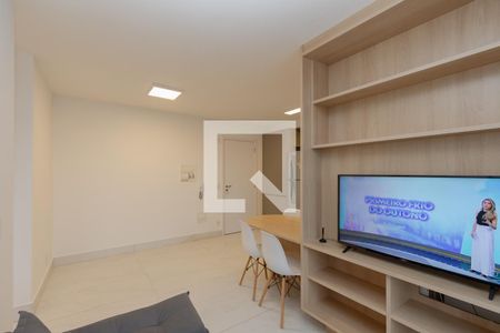 Sala de apartamento para alugar com 2 quartos, 66m² em Santo Amaro, São Paulo