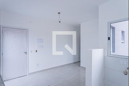 Sala, cozinha e área de serviço de apartamento para alugar com 1 quarto, 29m² em Vila Mangalot, São Paulo