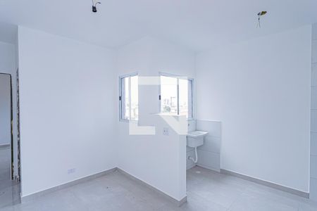 Sala, cozinha e área de serviço de apartamento à venda com 1 quarto, 29m² em Vila Mangalot, São Paulo