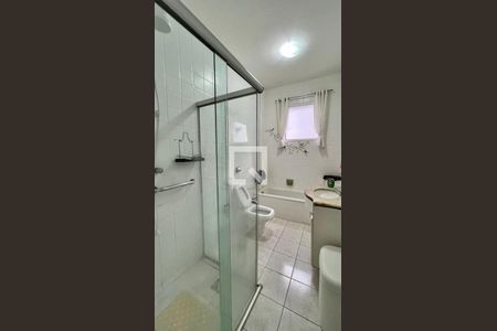 Apartamento à venda com 80m², 2 quartos e 1 vaga Apartamento à venda com 80m², 2 quartos e 1 vagaBanheiro