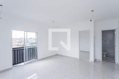 Sala, cozinha e área de serviço de apartamento à venda com 2 quartos, 48m² em Vila Mangalot, São Paulo