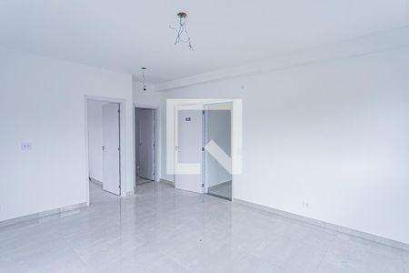 Sala, cozinha e área de serviço de apartamento para alugar com 2 quartos, 38m² em Vila Mangalot, São Paulo