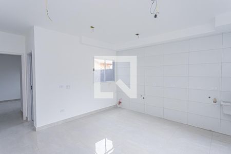 Sala, cozinha e área de serviço de apartamento para alugar com 1 quarto, 34m² em Vila Mangalot, São Paulo