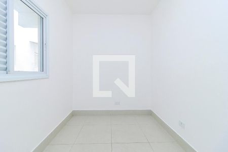 Quarto 1 de casa de condomínio para alugar com 2 quartos, 37m² em Parque Maria Helena, São Paulo