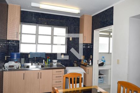 Apartamento à venda com 220m², 2 quartos e 2 vagasCozinha
