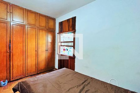 Casa à venda com 484m², 4 quartos e 5 vagasQuarto 2