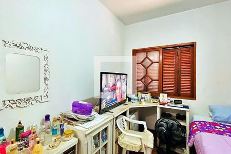 Casa à venda com 484m², 4 quartos e 5 vagasSuíte 2