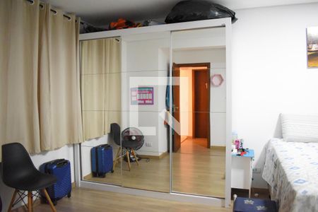 Suíte de casa de condomínio para alugar com 2 quartos, 79m² em Alto Boqueirão, Curitiba